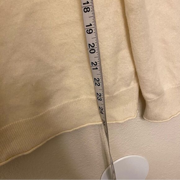 Theory F078706R white ivory 100% cashmere sweater classic minimalist crew neck L - Picture 8 of 8